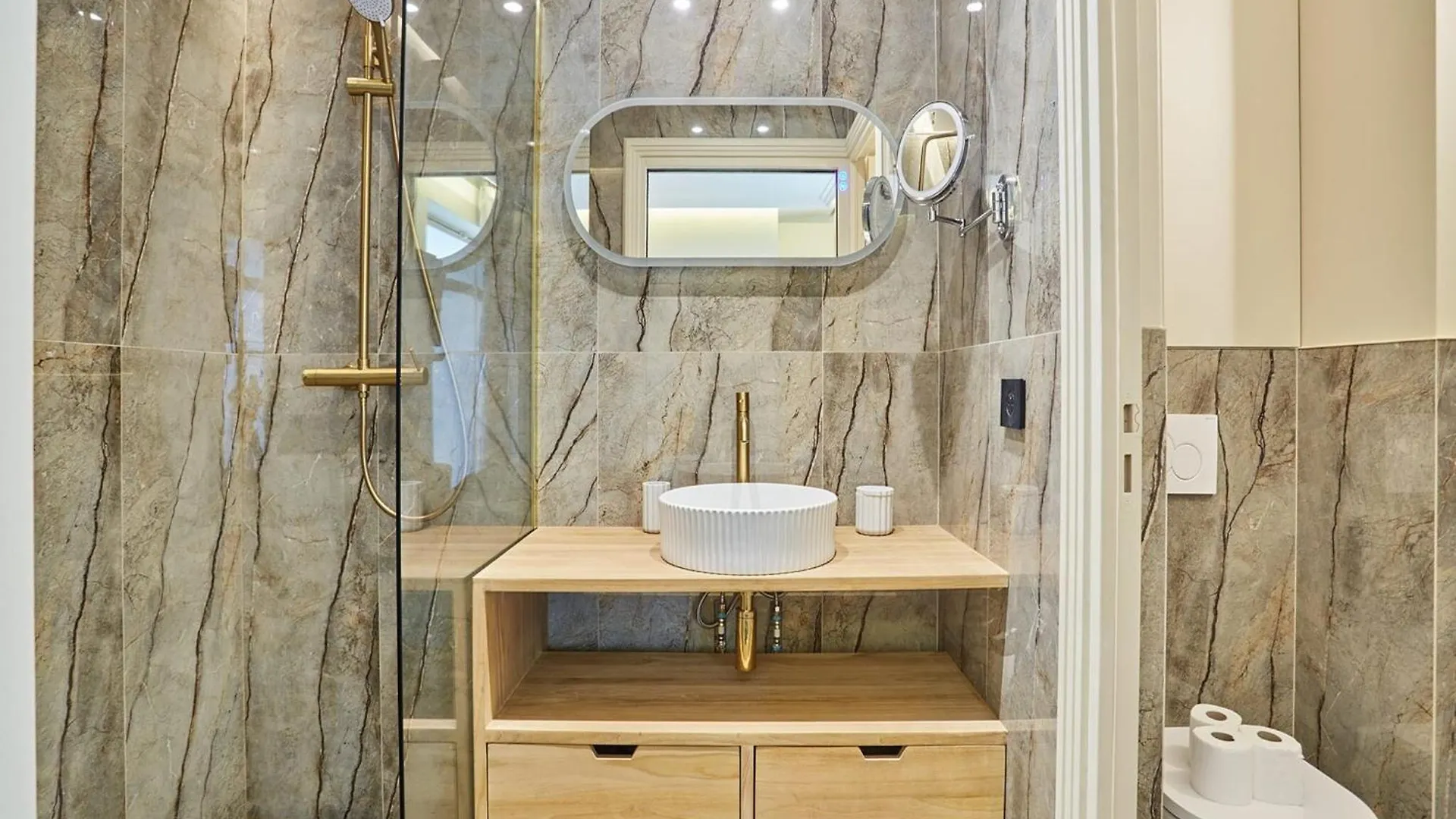 Incredible Le Marais Apartment With Terrace Paris