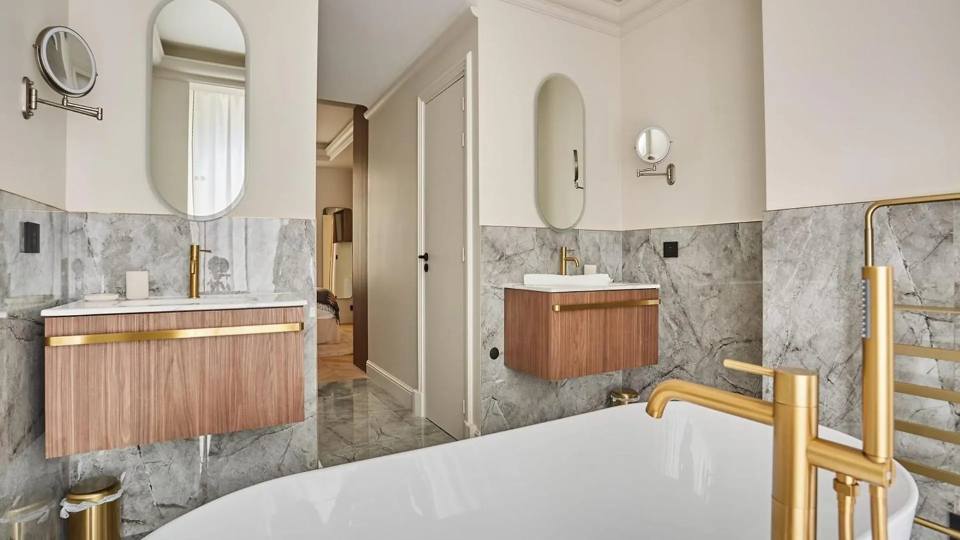 Incredible Le Marais Apartment With Terrace Paris